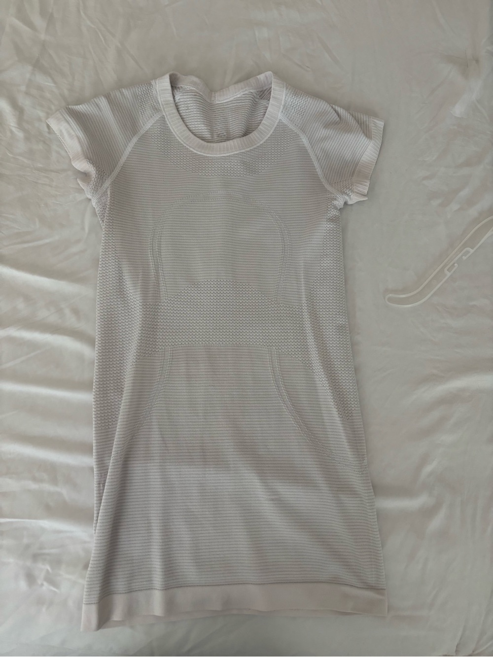 White lululemon Swiftly Tech